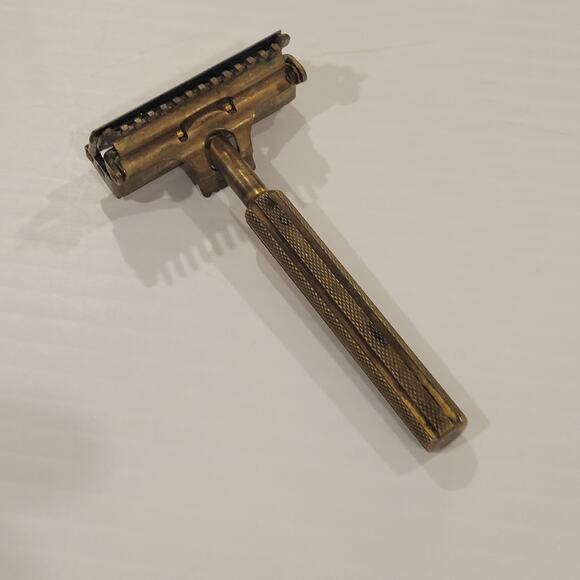 Vintage Valet Autostrop Safety Razor Gold tone. New York, USA - Picture 2 of 13